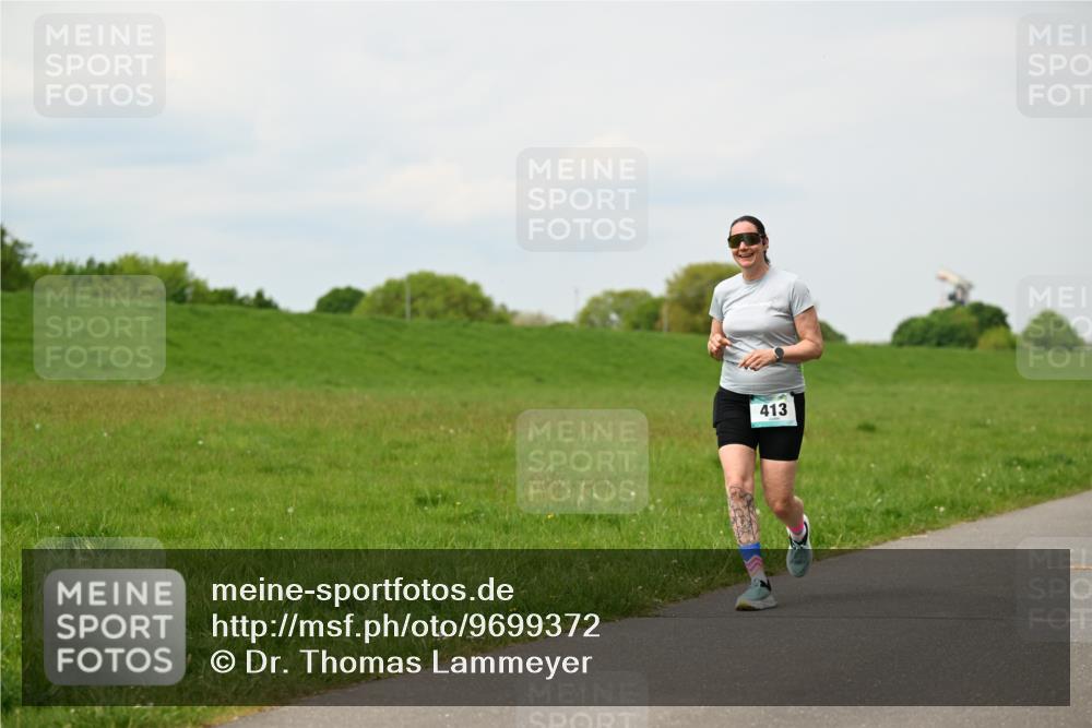 10.05.2026 - 8. Wedeler Halbmarathon Dr. Thomas Lammeyer http://msf.ph/oto/9699372 10.05.2026 11:36:55 Laufen 413 meine-sportfotos.de