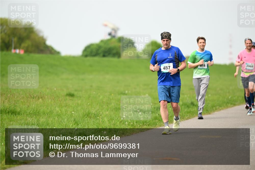 10.05.2026 - 8. Wedeler Halbmarathon Dr. Thomas Lammeyer http://msf.ph/oto/9699381 10.05.2026 11:37:01 Laufen 457, 2069 meine-sportfotos.de