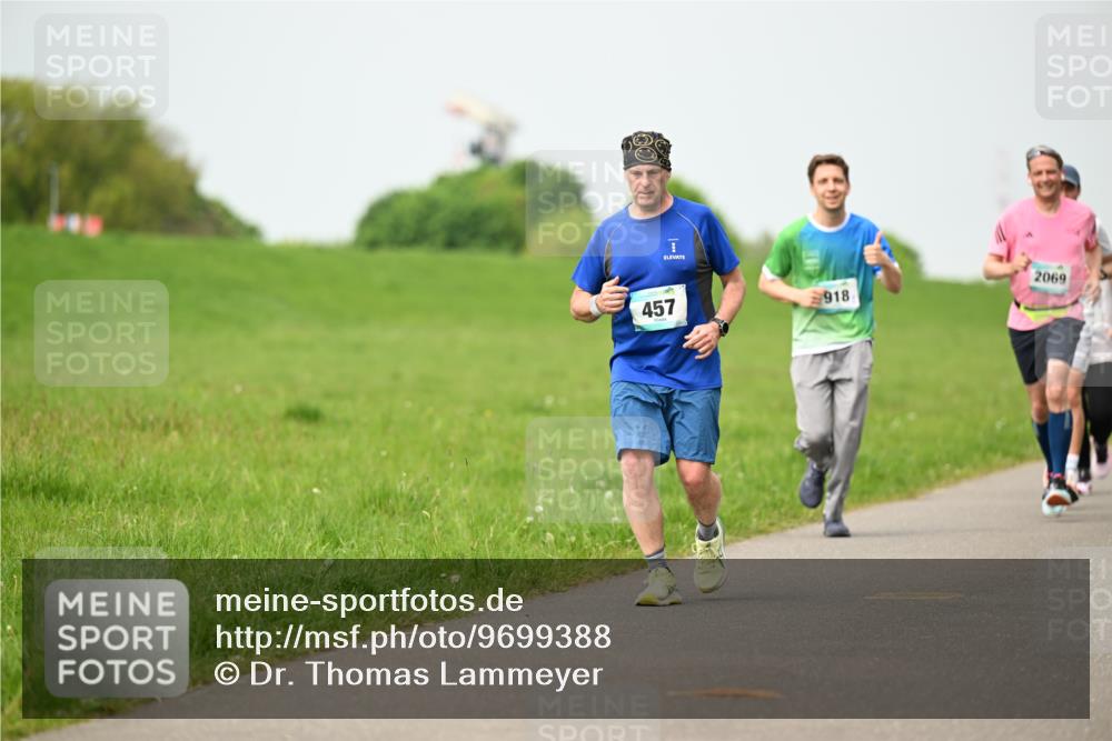 10.05.2026 - 8. Wedeler Halbmarathon Dr. Thomas Lammeyer http://msf.ph/oto/9699388 10.05.2026 11:37:02 Laufen 457, 918, 2069 meine-sportfotos.de