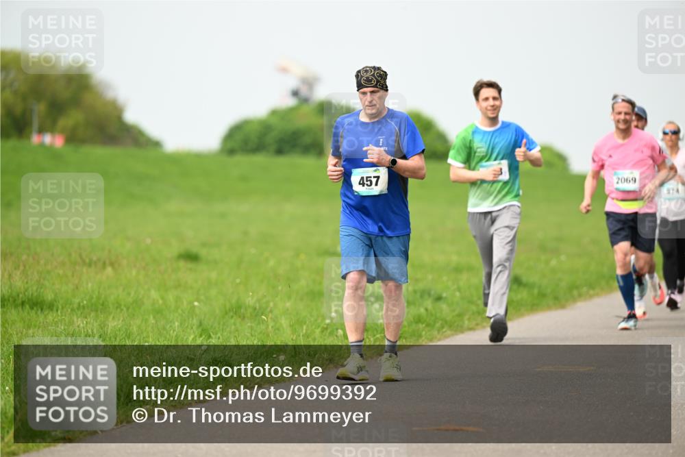 10.05.2026 - 8. Wedeler Halbmarathon Dr. Thomas Lammeyer http://msf.ph/oto/9699392 10.05.2026 11:37:02 Laufen 457, 2069 meine-sportfotos.de