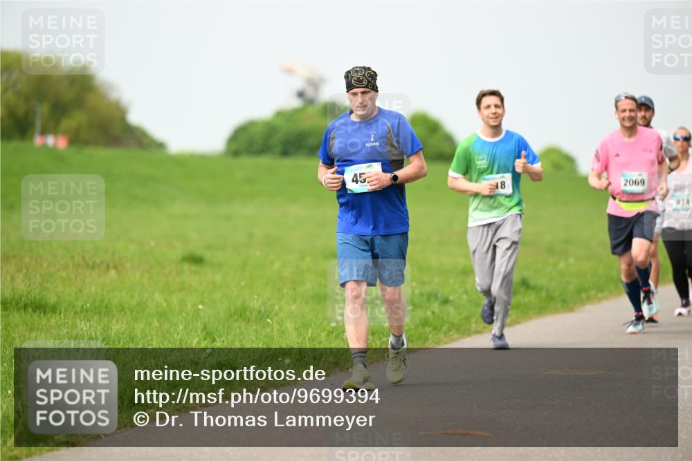 10.05.2026 - 8. Wedeler Halbmarathon Dr. Thomas Lammeyer http://msf.ph/oto/9699394 10.05.2026 11:37:03 Laufen 2069, 974 meine-sportfotos.de