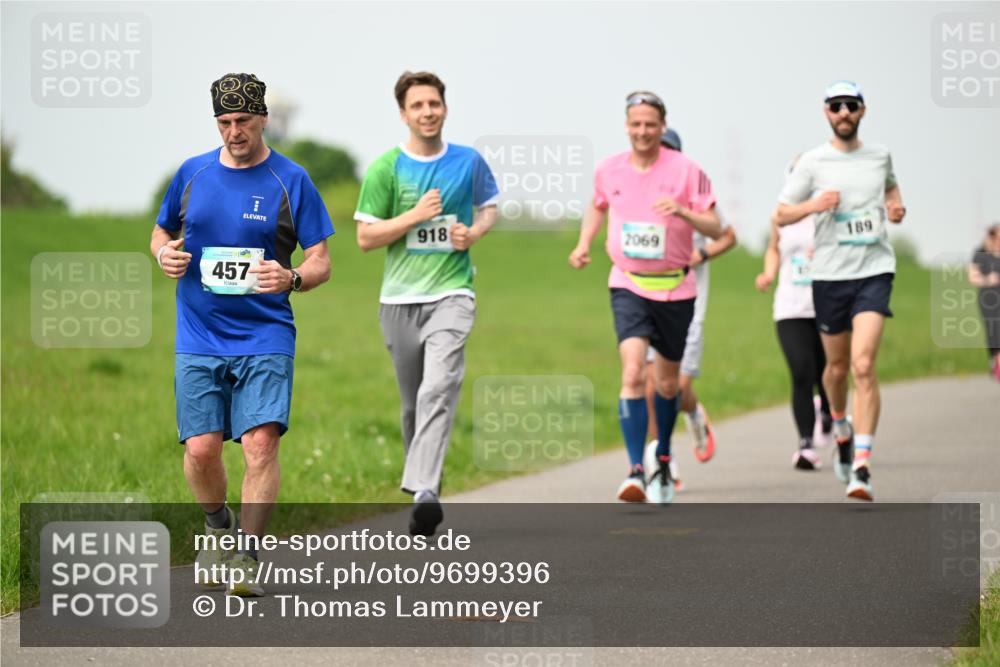 10.05.2026 - 8. Wedeler Halbmarathon Dr. Thomas Lammeyer http://msf.ph/oto/9699396 10.05.2026 11:37:04 Laufen 918, 457, 2069, 189 meine-sportfotos.de