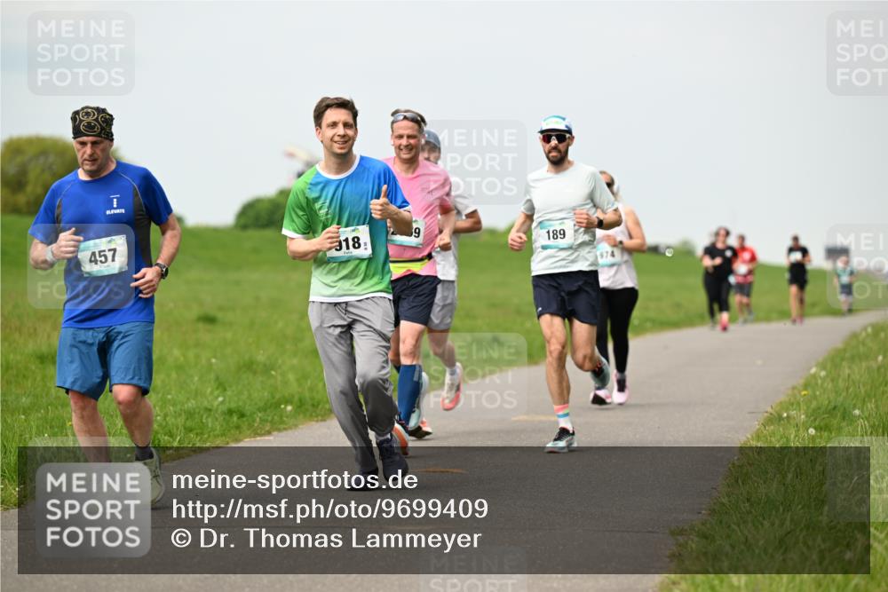 10.05.2026 - 8. Wedeler Halbmarathon Dr. Thomas Lammeyer http://msf.ph/oto/9699409 10.05.2026 11:37:06 Laufen 457, 189, 974 meine-sportfotos.de