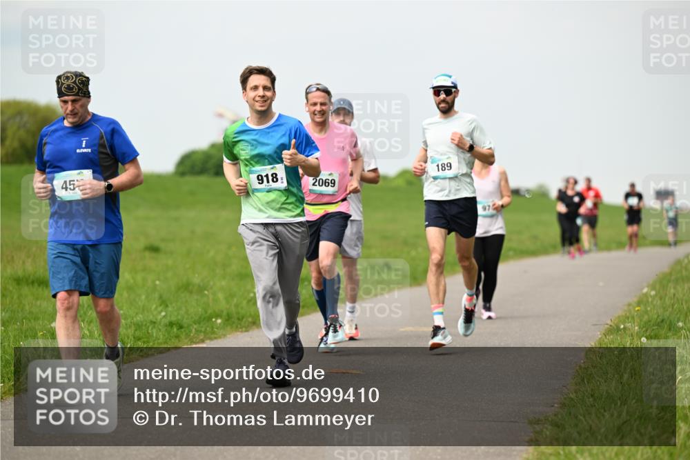 10.05.2026 - 8. Wedeler Halbmarathon Dr. Thomas Lammeyer http://msf.ph/oto/9699410 10.05.2026 11:37:06 Laufen 918, 189, 2069 meine-sportfotos.de