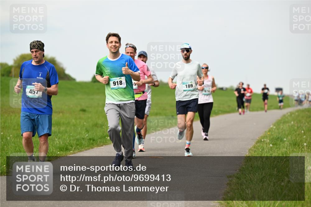 10.05.2026 - 8. Wedeler Halbmarathon Dr. Thomas Lammeyer http://msf.ph/oto/9699413 10.05.2026 11:37:06 Laufen 918, 457, 189 meine-sportfotos.de