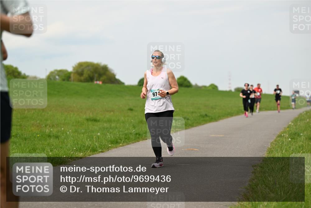 10.05.2026 - 8. Wedeler Halbmarathon Dr. Thomas Lammeyer http://msf.ph/oto/9699436 10.05.2026 11:37:10 Laufen  meine-sportfotos.de