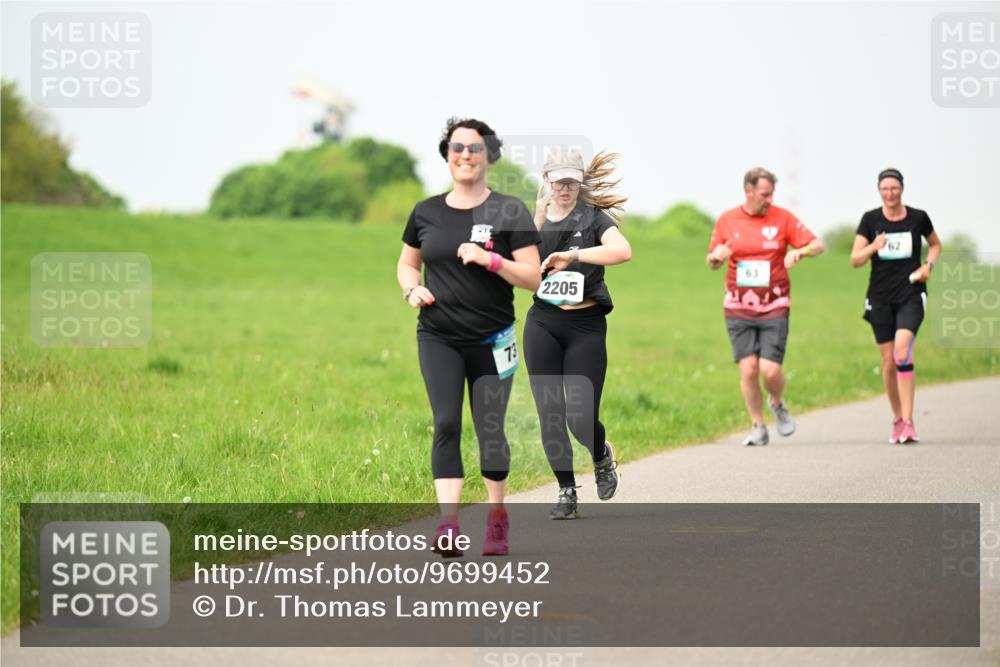 10.05.2026 - 8. Wedeler Halbmarathon Dr. Thomas Lammeyer http://msf.ph/oto/9699452 10.05.2026 11:37:18 Laufen 2205 meine-sportfotos.de