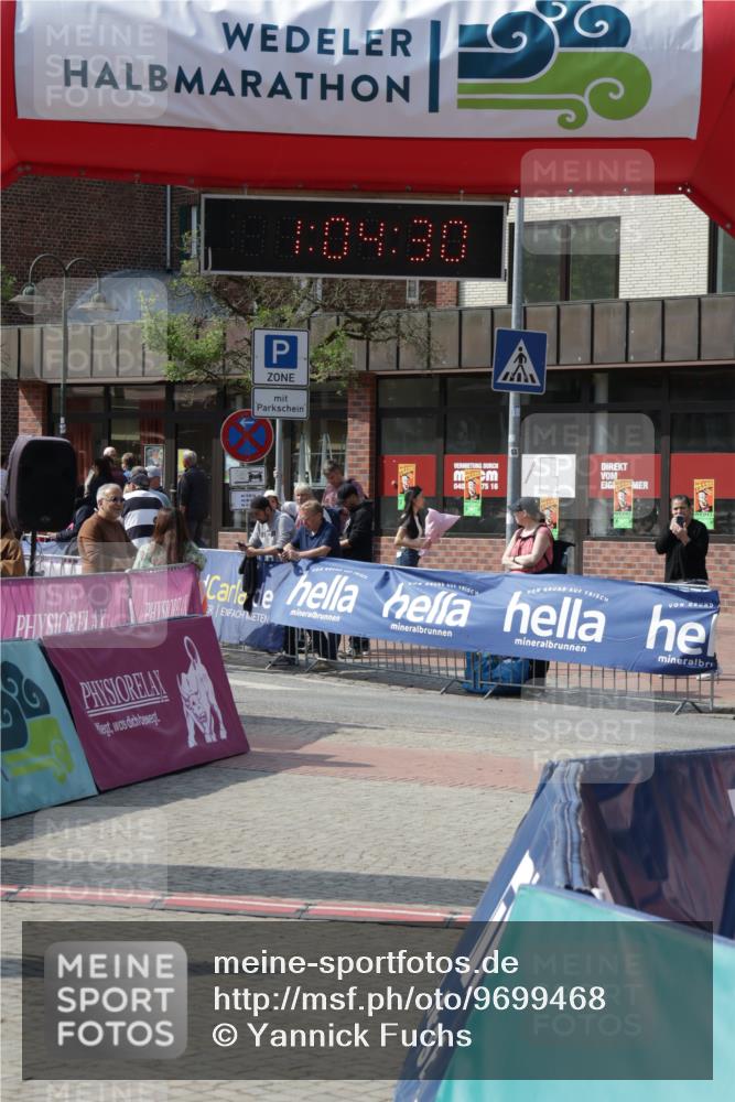 10.05.2026 - 8. Wedeler Halbmarathon Yannick Fuchs http://msf.ph/oto/9699468 10.05.2026 11:04:30 Ziel  meine-sportfotos.de