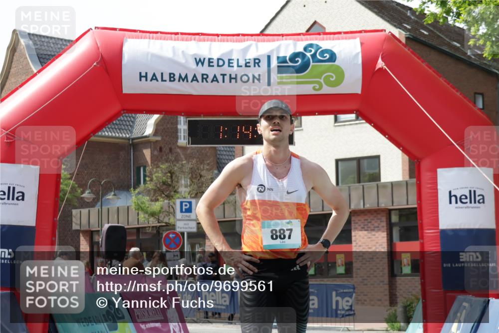 10.05.2026 - 8. Wedeler Halbmarathon Yannick Fuchs http://msf.ph/oto/9699561 10.05.2026 11:14:09 Ziel 887 meine-sportfotos.de