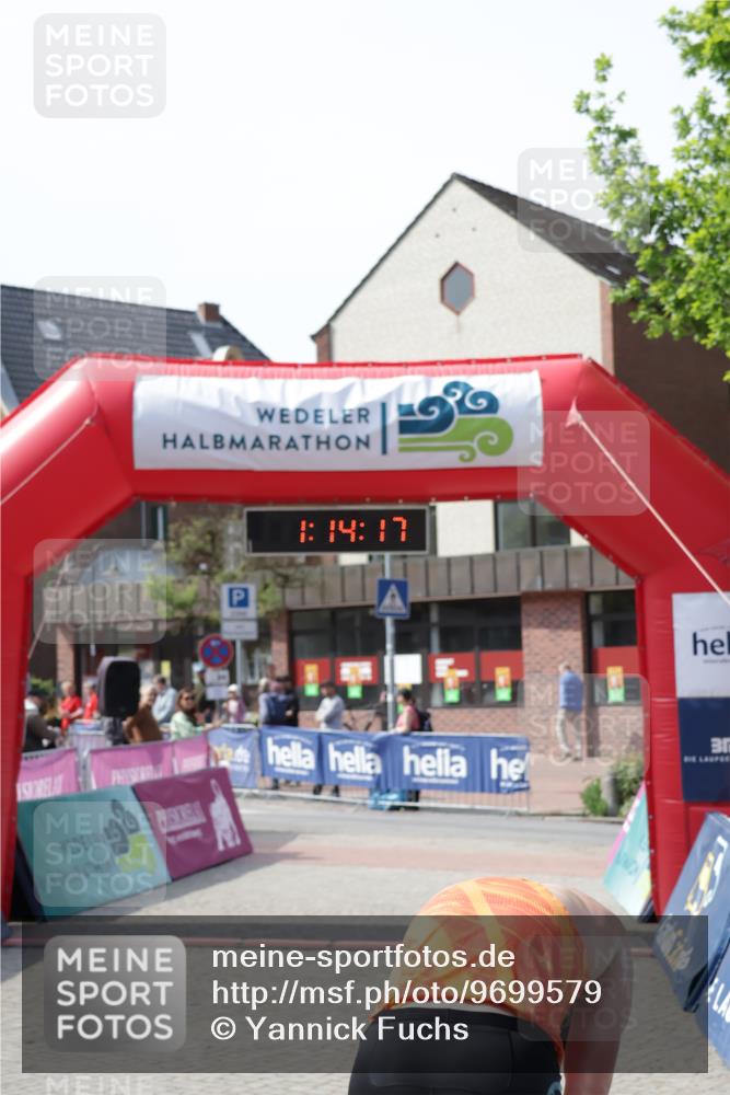 10.05.2026 - 8. Wedeler Halbmarathon Yannick Fuchs http://msf.ph/oto/9699579 10.05.2026 11:14:17 Ziel  meine-sportfotos.de
