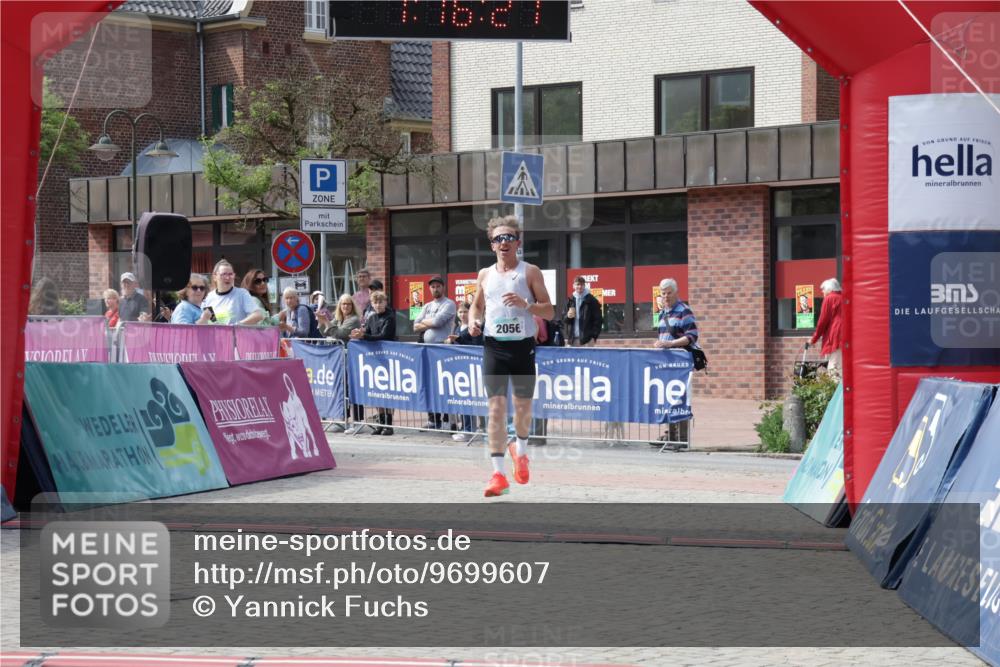 10.05.2026 - 8. Wedeler Halbmarathon Yannick Fuchs http://msf.ph/oto/9699607 10.05.2026 11:16:26 Ziel 2056 meine-sportfotos.de
