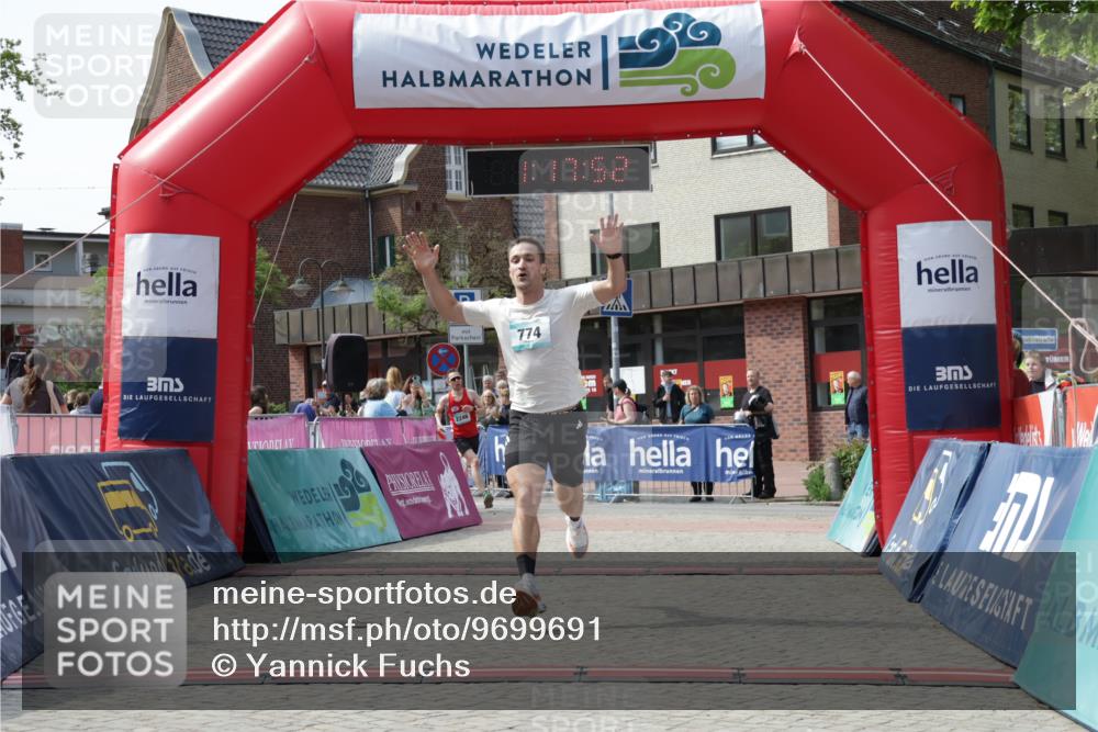 10.05.2026 - 8. Wedeler Halbmarathon Yannick Fuchs http://msf.ph/oto/9699691 10.05.2026 11:17:51 Ziel 774, 2246 meine-sportfotos.de