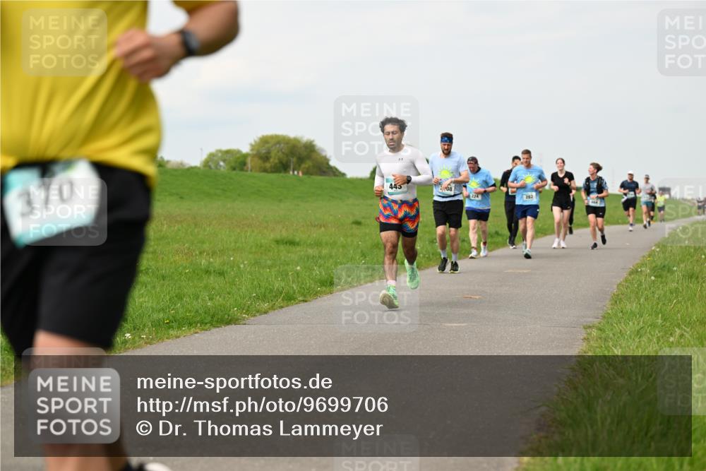 10.05.2026 - 8. Wedeler Halbmarathon Dr. Thomas Lammeyer http://msf.ph/oto/9699706 10.05.2026 11:37:56 Laufen 370, 445, 224, 282 meine-sportfotos.de