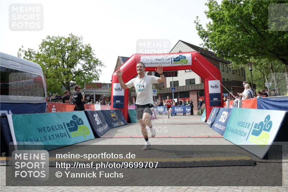 10.05.2026 - 8. Wedeler Halbmarathon Yannick Fuchs http://msf.ph/oto/9699707 10.05.2026 11:17:52 Ziel 774, 2246 meine-sportfotos.de