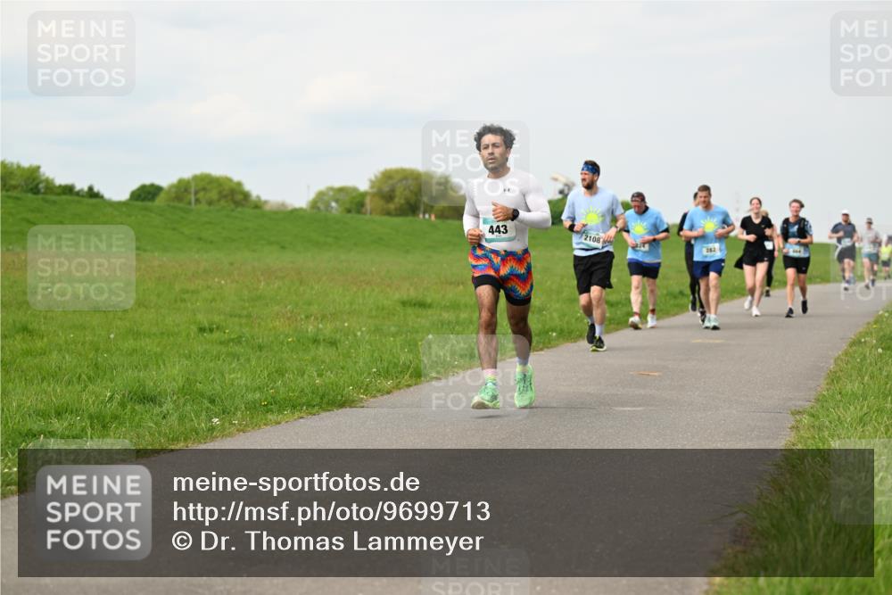 10.05.2026 - 8. Wedeler Halbmarathon Dr. Thomas Lammeyer http://msf.ph/oto/9699713 10.05.2026 11:37:56 Laufen 443, 2108, 282 meine-sportfotos.de
