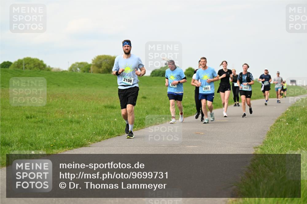 10.05.2026 - 8. Wedeler Halbmarathon Dr. Thomas Lammeyer http://msf.ph/oto/9699731 10.05.2026 11:37:59 Laufen 664, 2108, 224, 282 meine-sportfotos.de