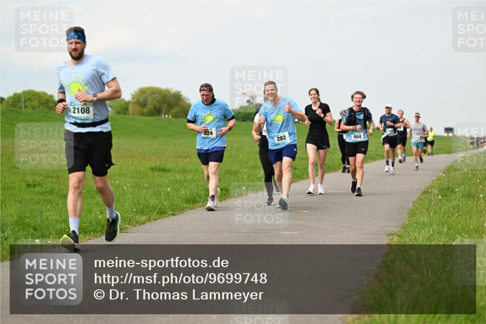 10.05.2026 - 8. Wedeler Halbmarathon Dr. Thomas Lammeyer http://msf.ph/oto/9699748 10.05.2026 11:38:00 Laufen 2108, 224, 282, 664 meine-sportfotos.de