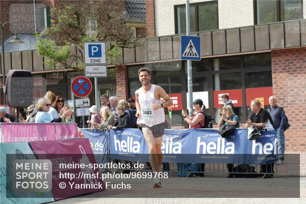 10.05.2026 - 8. Wedeler Halbmarathon Yannick Fuchs http://msf.ph/oto/9699768 10.05.2026 11:18:12 Ziel 802, 2083 meine-sportfotos.de