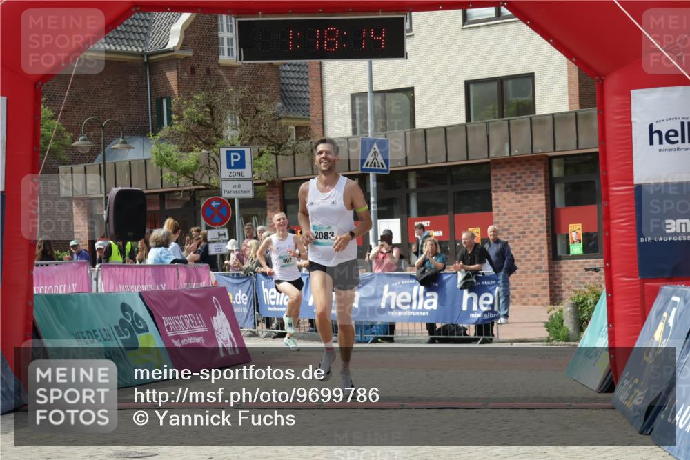10.05.2026 - 8. Wedeler Halbmarathon Yannick Fuchs http://msf.ph/oto/9699786 10.05.2026 11:18:14 Ziel 802, 2083 meine-sportfotos.de