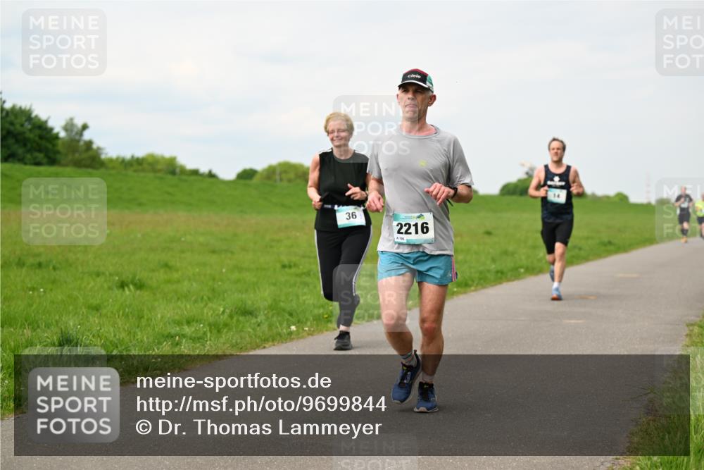 10.05.2026 - 8. Wedeler Halbmarathon Dr. Thomas Lammeyer http://msf.ph/oto/9699844 10.05.2026 11:38:09 Laufen 2216, 106 meine-sportfotos.de