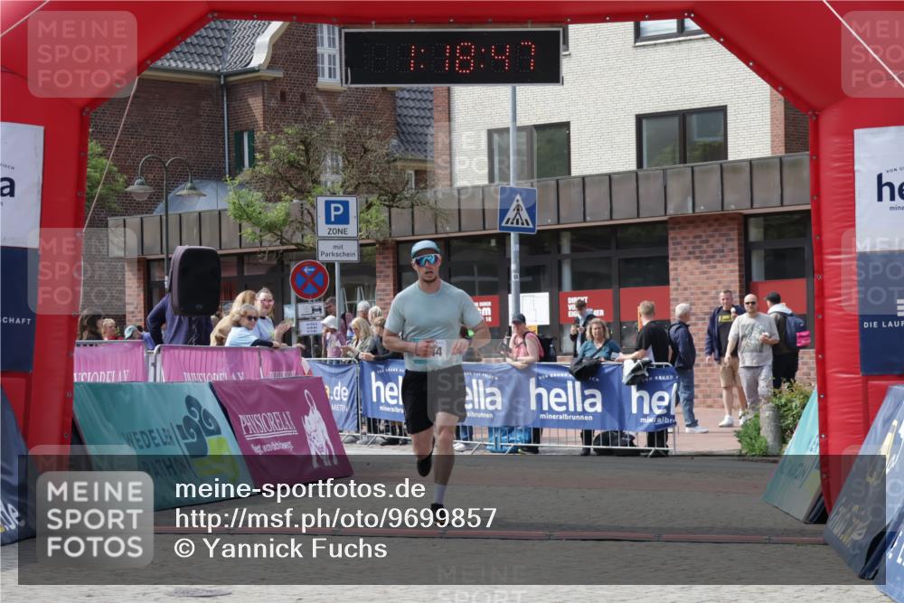 10.05.2026 - 8. Wedeler Halbmarathon Yannick Fuchs http://msf.ph/oto/9699857 10.05.2026 11:18:47 Ziel 2144 meine-sportfotos.de