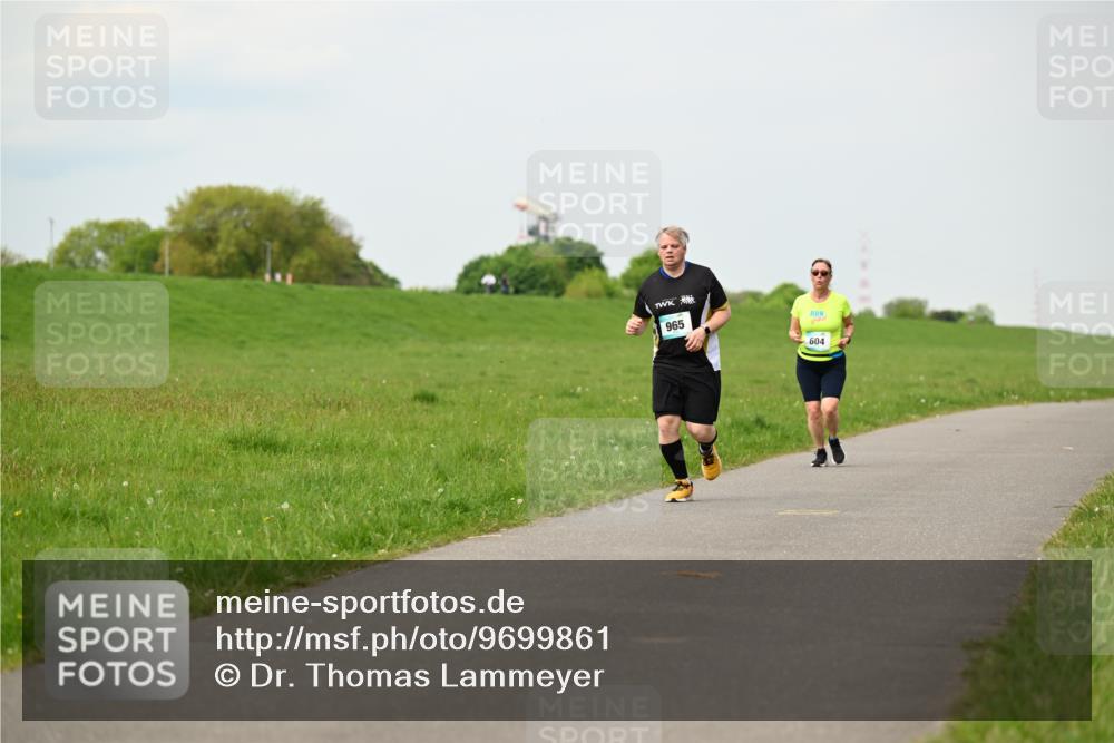 10.05.2026 - 8. Wedeler Halbmarathon Dr. Thomas Lammeyer http://msf.ph/oto/9699861 10.05.2026 11:38:18 Laufen 965, 604 meine-sportfotos.de