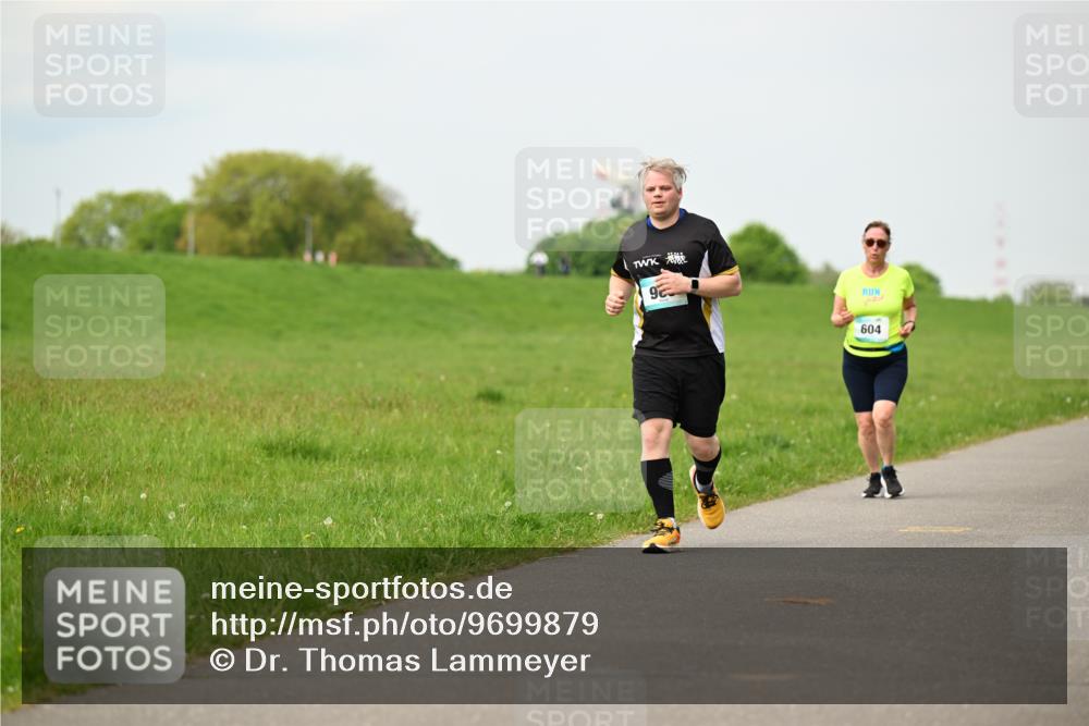 10.05.2026 - 8. Wedeler Halbmarathon Dr. Thomas Lammeyer http://msf.ph/oto/9699879 10.05.2026 11:38:19 Laufen 604 meine-sportfotos.de