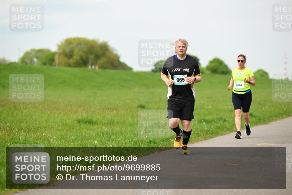 10.05.2026 - 8. Wedeler Halbmarathon Dr. Thomas Lammeyer http://msf.ph/oto/9699885 10.05.2026 11:38:20 Laufen 965, 604 meine-sportfotos.de