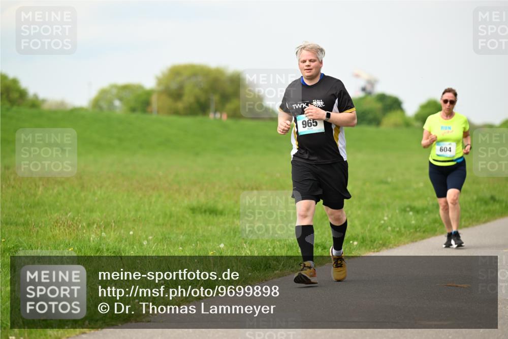 10.05.2026 - 8. Wedeler Halbmarathon Dr. Thomas Lammeyer http://msf.ph/oto/9699898 10.05.2026 11:38:21 Laufen 965, 604 meine-sportfotos.de