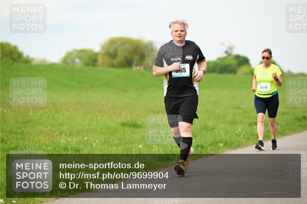 10.05.2026 - 8. Wedeler Halbmarathon Dr. Thomas Lammeyer http://msf.ph/oto/9699904 10.05.2026 11:38:21 Laufen 965, 604 meine-sportfotos.de