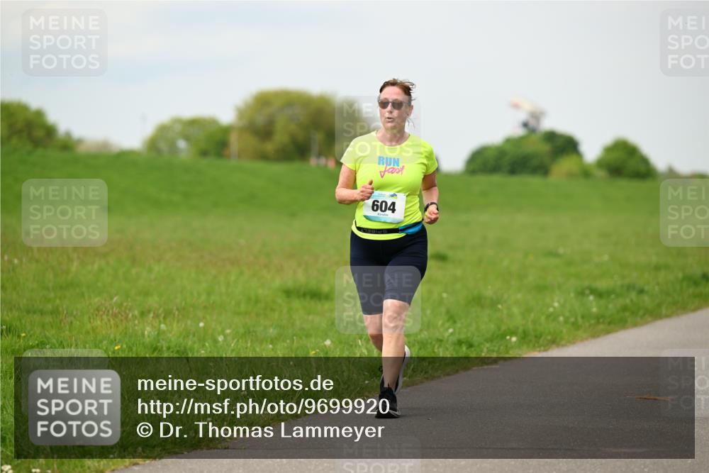 10.05.2026 - 8. Wedeler Halbmarathon Dr. Thomas Lammeyer http://msf.ph/oto/9699920 10.05.2026 11:38:24 Laufen 604 meine-sportfotos.de