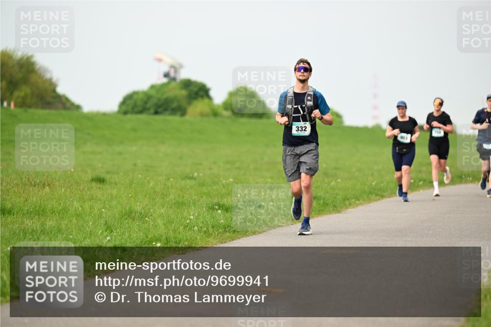 10.05.2026 - 8. Wedeler Halbmarathon Dr. Thomas Lammeyer http://msf.ph/oto/9699941 10.05.2026 11:38:42 Laufen 332 meine-sportfotos.de