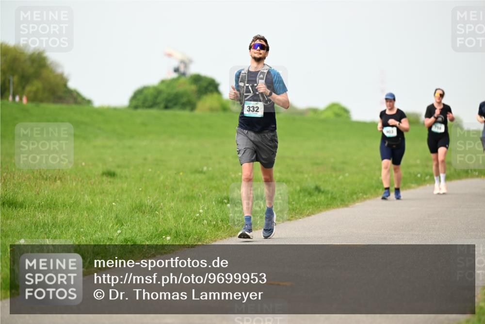 10.05.2026 - 8. Wedeler Halbmarathon Dr. Thomas Lammeyer http://msf.ph/oto/9699953 10.05.2026 11:38:43 Laufen 332 meine-sportfotos.de