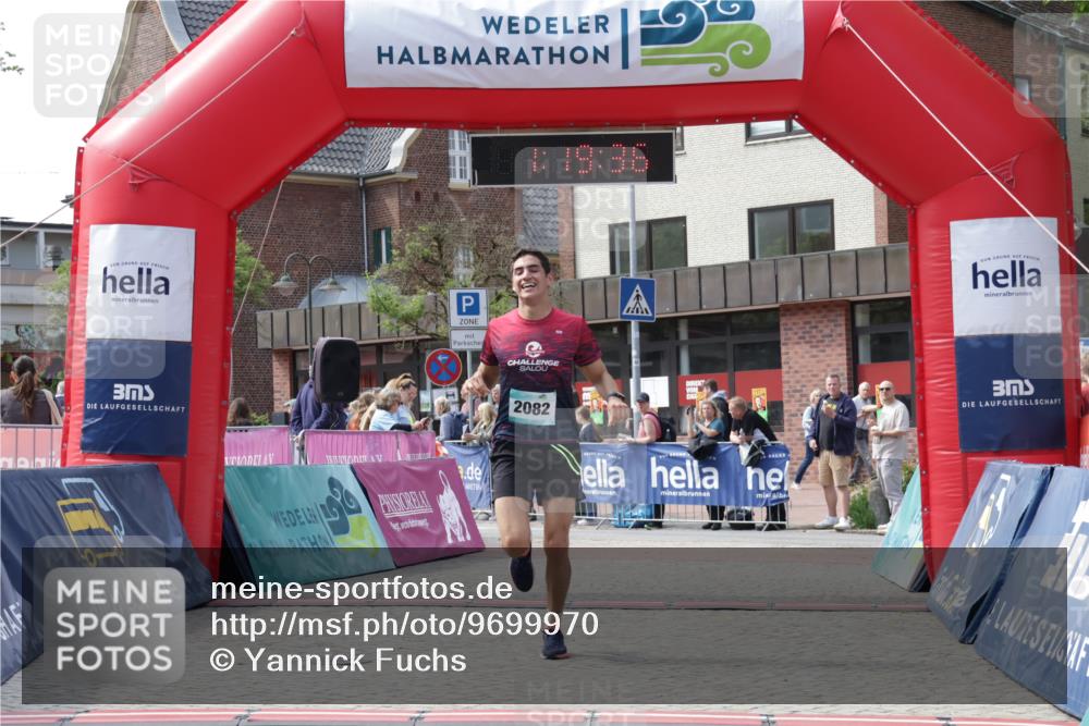 10.05.2026 - 8. Wedeler Halbmarathon Yannick Fuchs http://msf.ph/oto/9699970 10.05.2026 11:19:35 Ziel 2082 meine-sportfotos.de