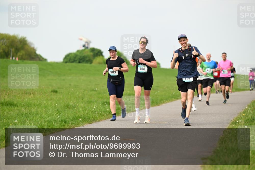 10.05.2026 - 8. Wedeler Halbmarathon Dr. Thomas Lammeyer http://msf.ph/oto/9699993 10.05.2026 11:38:49 Laufen 903, 758, 431 meine-sportfotos.de
