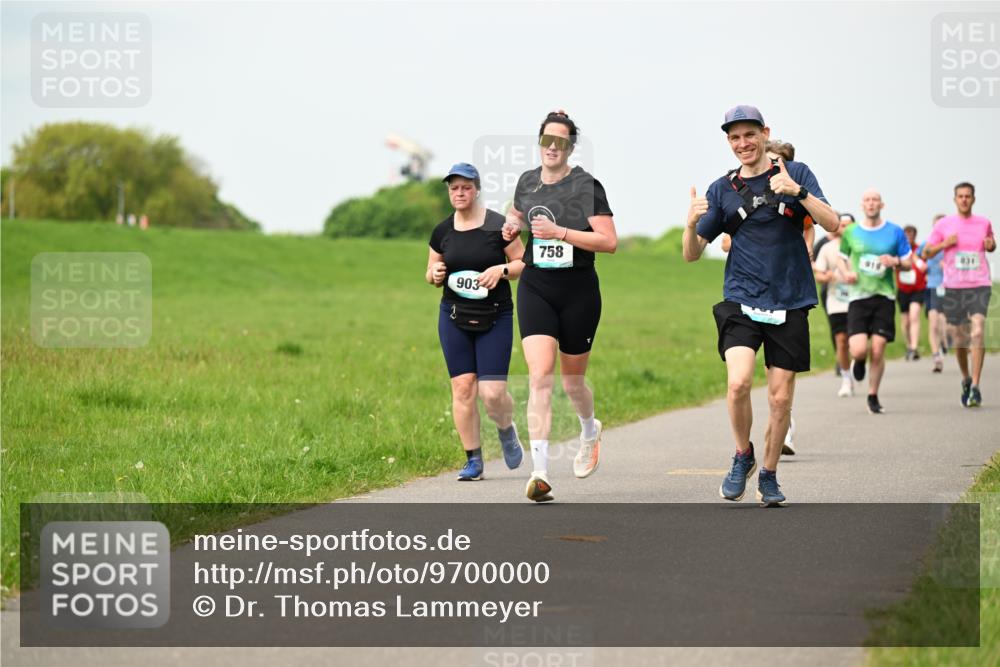 10.05.2026 - 8. Wedeler Halbmarathon Dr. Thomas Lammeyer http://msf.ph/oto/9700000 10.05.2026 11:38:50 Laufen 903, 758 meine-sportfotos.de