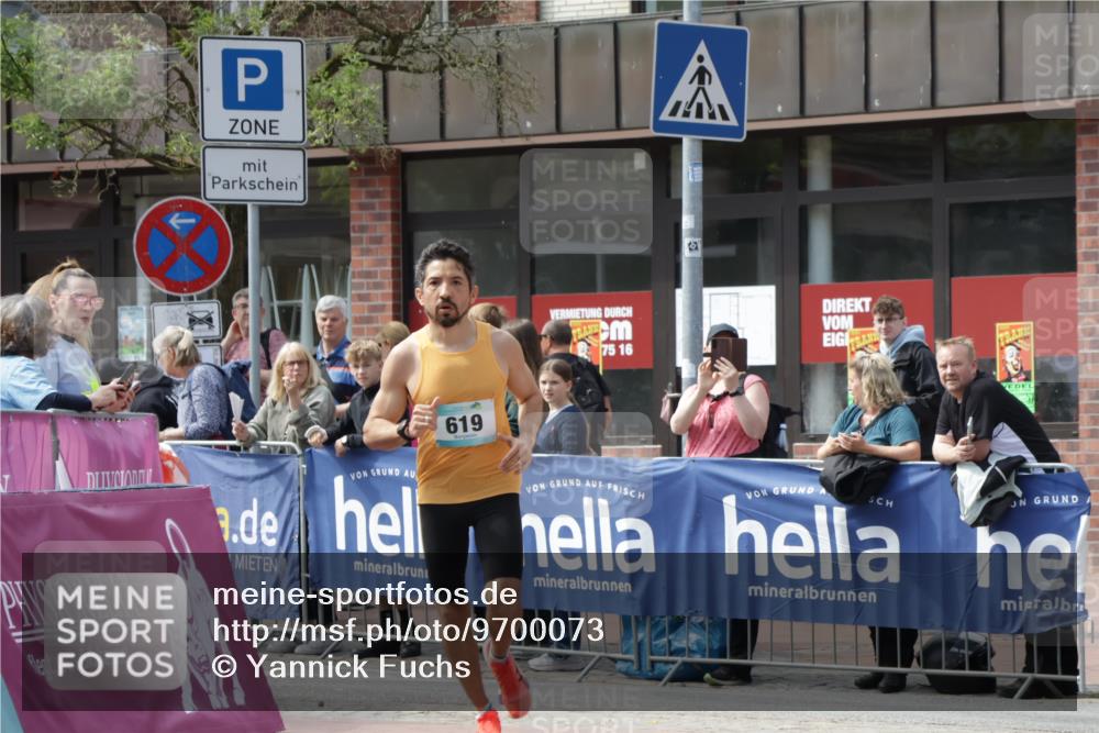10.05.2026 - 8. Wedeler Halbmarathon Yannick Fuchs http://msf.ph/oto/9700073 10.05.2026 11:19:52 Ziel 442, 619 meine-sportfotos.de