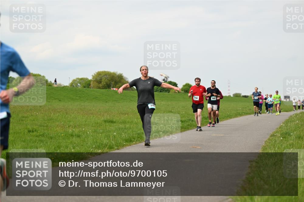 10.05.2026 - 8. Wedeler Halbmarathon Dr. Thomas Lammeyer http://msf.ph/oto/9700105 10.05.2026 11:39:02 Laufen 249, 710, 905 meine-sportfotos.de