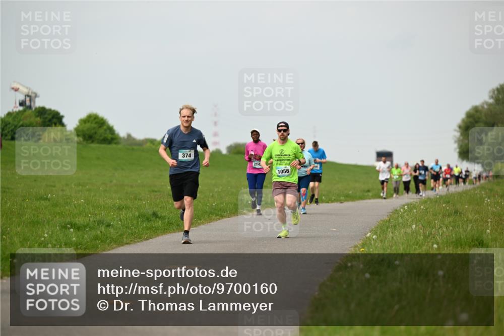 10.05.2026 - 8. Wedeler Halbmarathon Dr. Thomas Lammeyer http://msf.ph/oto/9700160 10.05.2026 11:39:07 Laufen 374, 214, 1056 meine-sportfotos.de