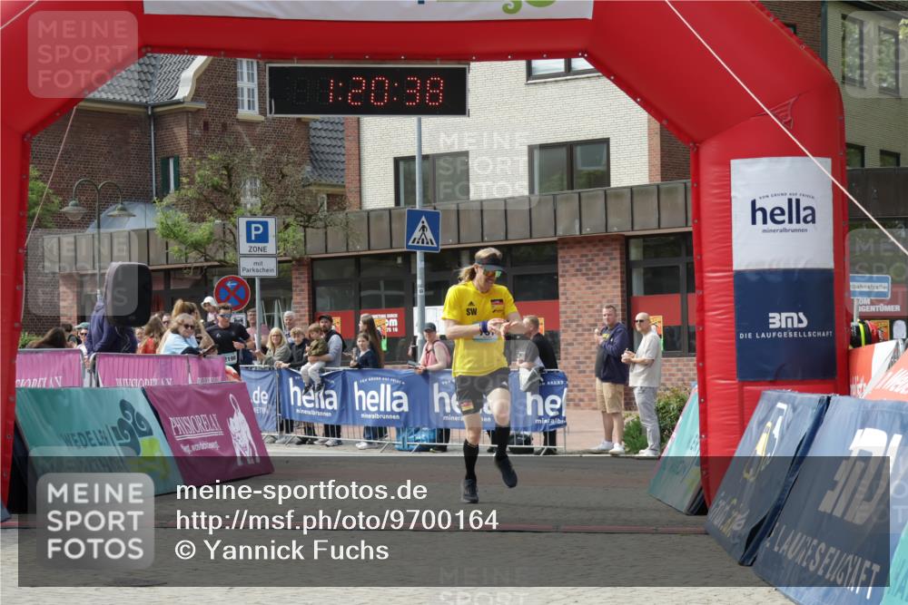 10.05.2026 - 8. Wedeler Halbmarathon Yannick Fuchs http://msf.ph/oto/9700164 10.05.2026 11:20:38 Ziel 791, 2198 meine-sportfotos.de