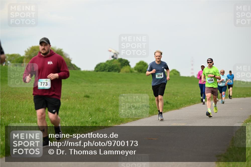 10.05.2026 - 8. Wedeler Halbmarathon Dr. Thomas Lammeyer http://msf.ph/oto/9700173 10.05.2026 11:39:09 Laufen 773, 374, 1056 meine-sportfotos.de