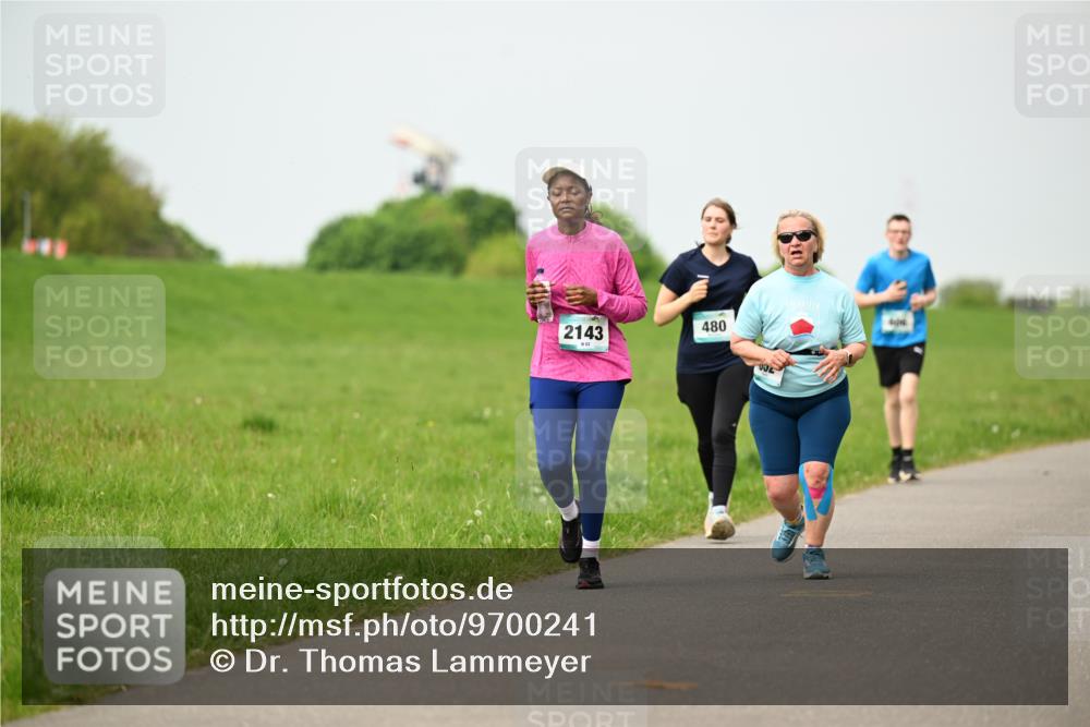 10.05.2026 - 8. Wedeler Halbmarathon Dr. Thomas Lammeyer http://msf.ph/oto/9700241 10.05.2026 11:39:17 Laufen 2143, 480 meine-sportfotos.de