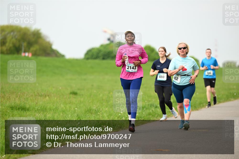 10.05.2026 - 8. Wedeler Halbmarathon Dr. Thomas Lammeyer http://msf.ph/oto/9700247 10.05.2026 11:39:17 Laufen 2143, 480, 652 meine-sportfotos.de