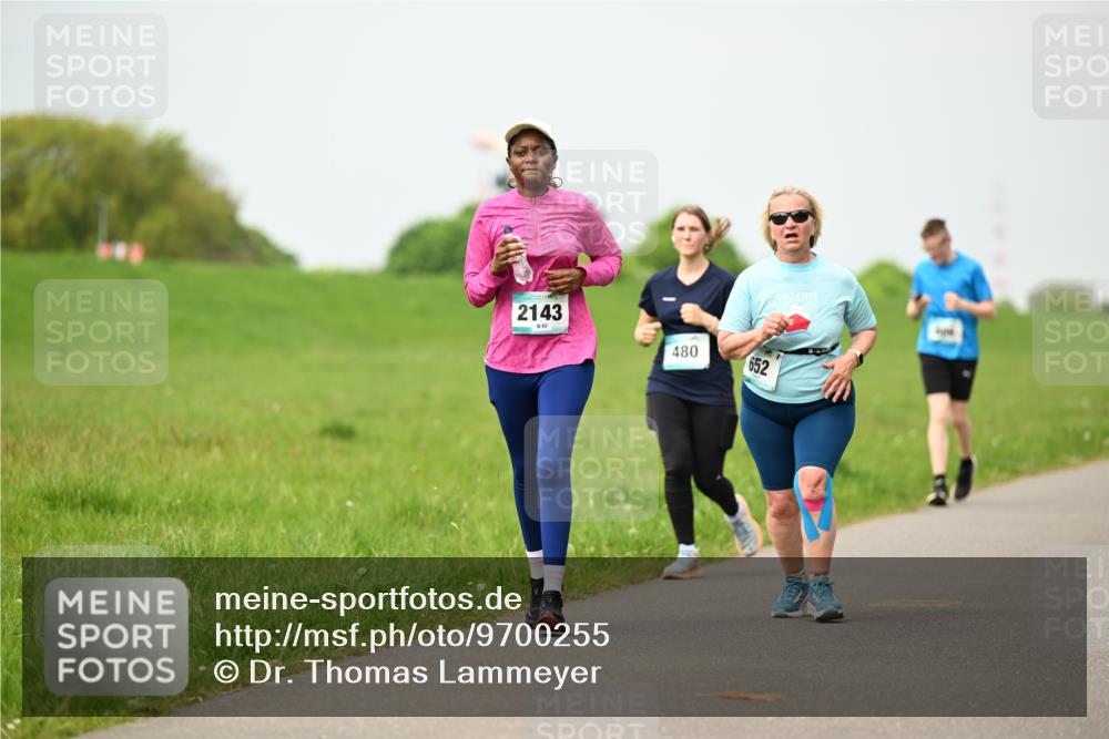 10.05.2026 - 8. Wedeler Halbmarathon Dr. Thomas Lammeyer http://msf.ph/oto/9700255 10.05.2026 11:39:18 Laufen 2143, 480, 652 meine-sportfotos.de