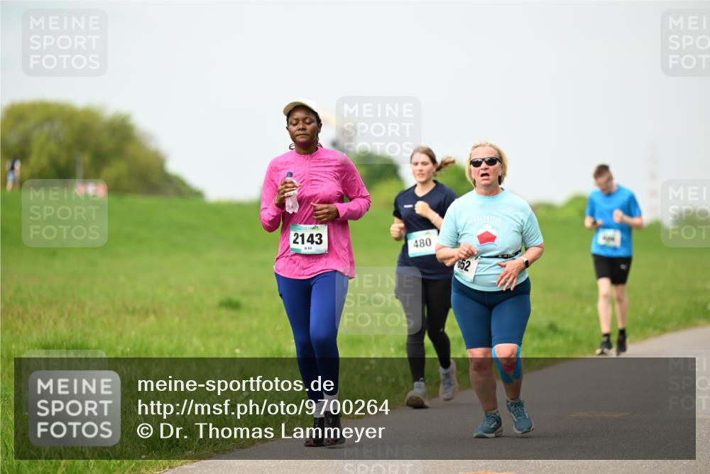 10.05.2026 - 8. Wedeler Halbmarathon Dr. Thomas Lammeyer http://msf.ph/oto/9700264 10.05.2026 11:39:19 Laufen 2143, 480, 652 meine-sportfotos.de