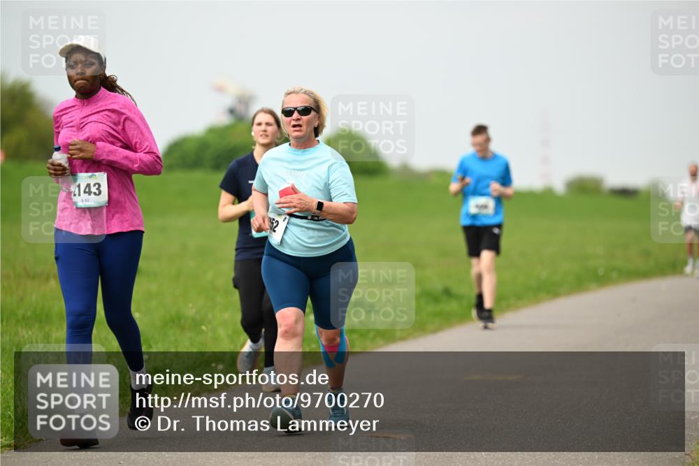 10.05.2026 - 8. Wedeler Halbmarathon Dr. Thomas Lammeyer http://msf.ph/oto/9700270 10.05.2026 11:39:20 Laufen 143 meine-sportfotos.de