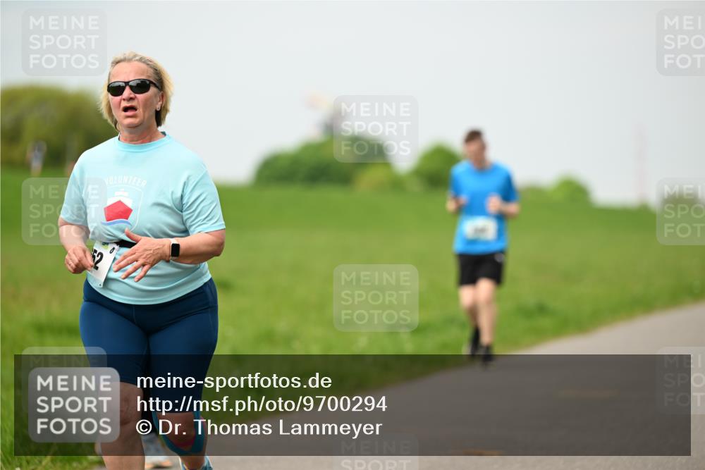 10.05.2026 - 8. Wedeler Halbmarathon Dr. Thomas Lammeyer http://msf.ph/oto/9700294 10.05.2026 11:39:22 Laufen  meine-sportfotos.de
