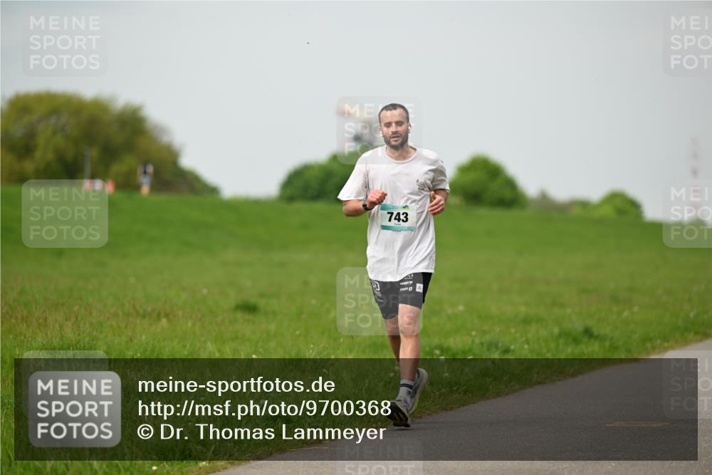 10.05.2026 - 8. Wedeler Halbmarathon Dr. Thomas Lammeyer http://msf.ph/oto/9700368 10.05.2026 11:39:32 Laufen 743 meine-sportfotos.de