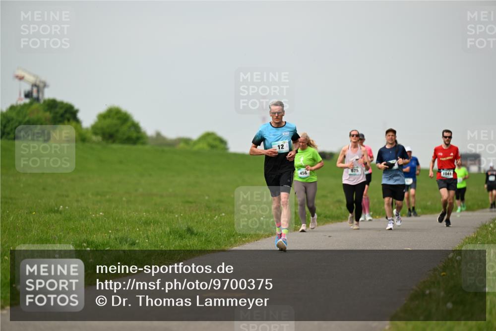 10.05.2026 - 8. Wedeler Halbmarathon Dr. Thomas Lammeyer http://msf.ph/oto/9700375 10.05.2026 11:39:35 Laufen 456, 675, 1041 meine-sportfotos.de