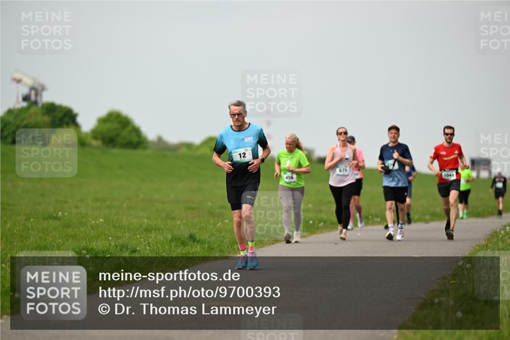 10.05.2026 - 8. Wedeler Halbmarathon Dr. Thomas Lammeyer http://msf.ph/oto/9700393 10.05.2026 11:39:36 Laufen 456, 675, 1041 meine-sportfotos.de